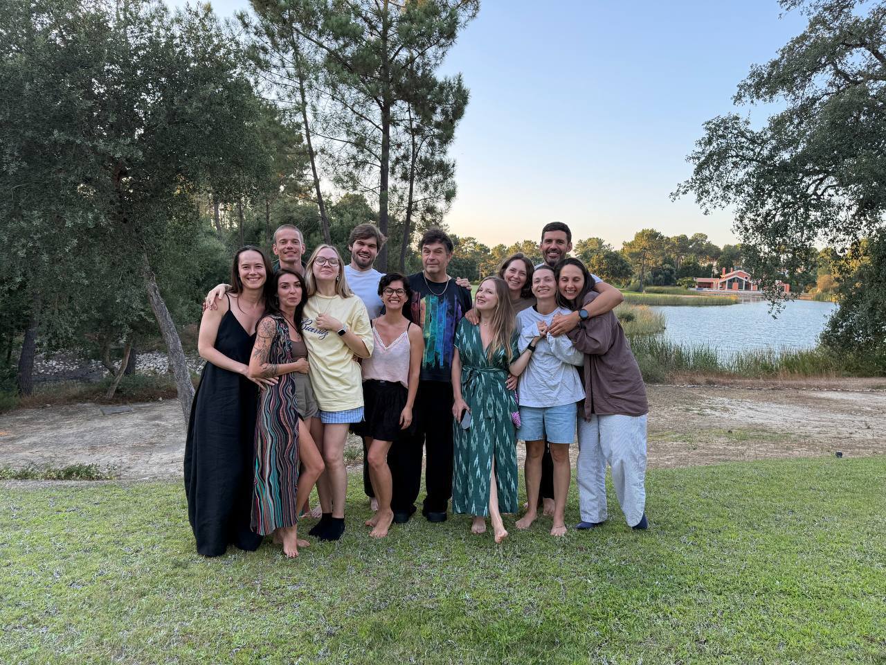 группа участников программы на локации